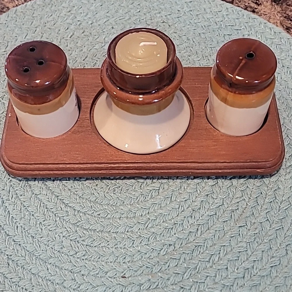 Home sweet home salt and pepper set